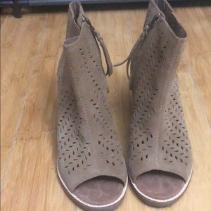 TOMS booties